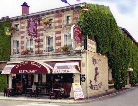 Hotel Logis Le Cheval Rouge Sainte-Menehould Exterior foto